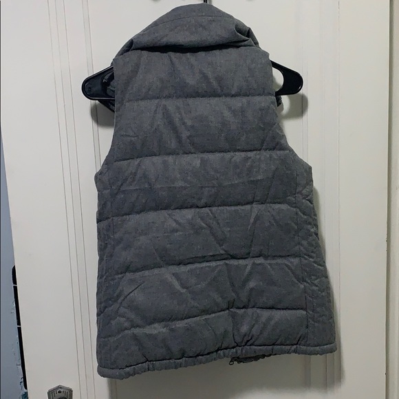 Fleece lined Puffer Vest - Picture 2 of 3